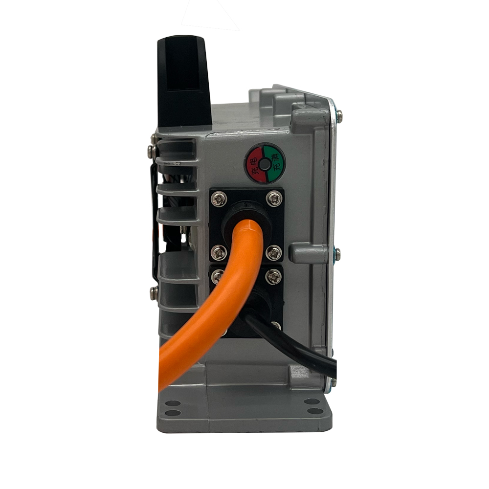 Hochfrequenzladegerät 14.6V - 30A LiFePO4 Akku Ladegerät für 12V / 12,8V LiFePO4 Batterien und Bleiakkus