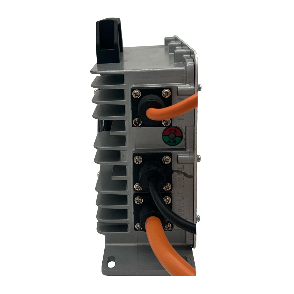 Hochfrequenzladegerät 58.4V - 30A LiFePO4 Akku Ladegerät für 48V / 51,2V LiFePO4 Batterien und Bleiakkus Hochfrequenzladegerät 58.4V - 30A LiFePO4 Akku Ladegerät für 48V / 51,2V LiFePO4 Batterien und Bleiakkus